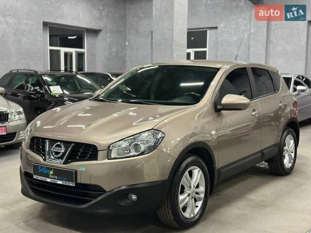 Бежевий Ніссан Кашкай, об'ємом двигуна 2 л та пробігом 180 тис. км за 12499 $, фото 1 на Automoto.ua