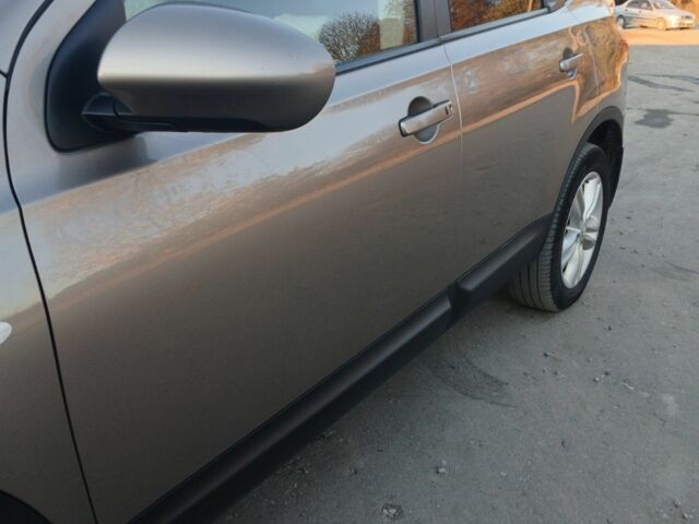 Ніссан Кашкай 2011 у Каменце-Подольском на Automoto.ua Бежевий Ніссан Кашкай, об'ємом двигуна 2 л та пробігом 250 тис. км за 286 $, фото 18 на Automoto.ua