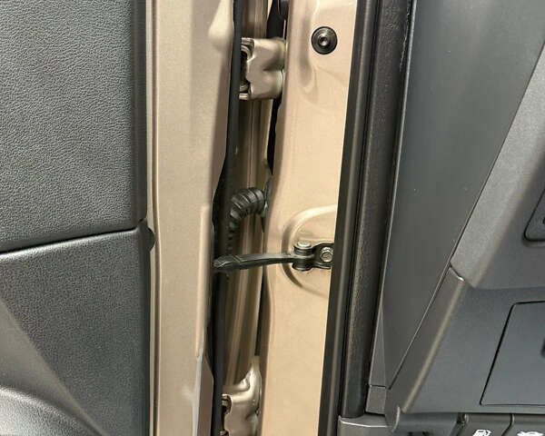 Бежевый Ниссан Кашкай, объемом двигателя 1.5 л и пробегом 190 тыс. км за 10499 $, фото 24 на Automoto.ua