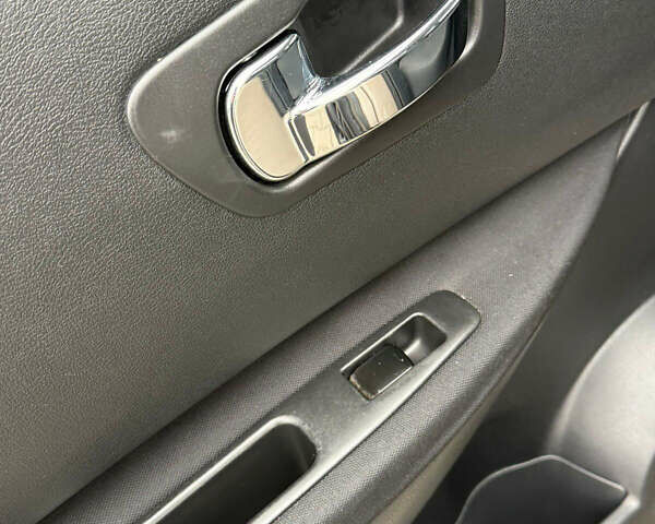 Бежевый Ниссан Кашкай, объемом двигателя 1.5 л и пробегом 190 тыс. км за 10499 $, фото 70 на Automoto.ua