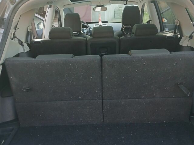 Ніссан Кашкай 2011 у Каменце-Подольском на Automoto.ua Бежевий Ніссан Кашкай, об'ємом двигуна 2 л та пробігом 250 тис. км за 286 $, фото 8 на Automoto.ua