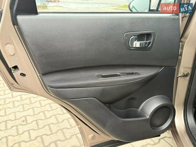 Бежевый Ниссан Кашкай, объемом двигателя 1.5 л и пробегом 190 тыс. км за 10499 $, фото 89 на Automoto.ua