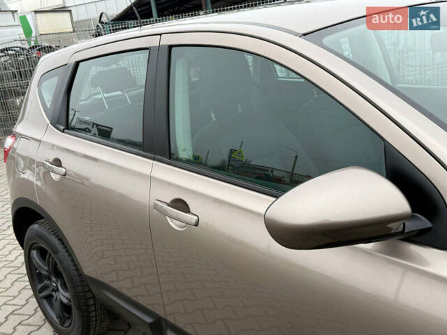 Бежевый Ниссан Кашкай, объемом двигателя 1.5 л и пробегом 190 тыс. км за 10499 $, фото 47 на Automoto.ua