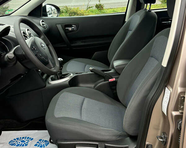 Бежевый Ниссан Кашкай, объемом двигателя 1.5 л и пробегом 190 тыс. км за 10499 $, фото 137 на Automoto.ua