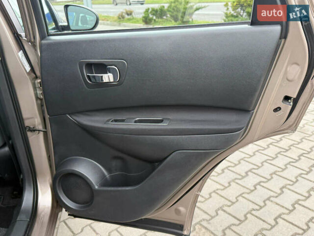 Бежевый Ниссан Кашкай, объемом двигателя 1.5 л и пробегом 190 тыс. км за 10499 $, фото 78 на Automoto.ua