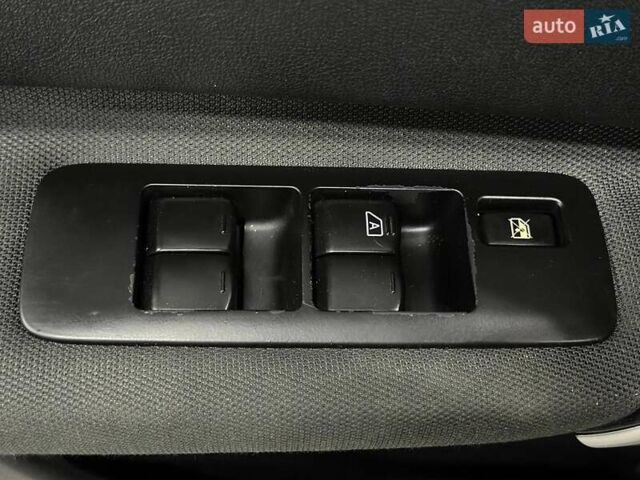 Бежевий Ніссан Кашкай, об'ємом двигуна 2 л та пробігом 180 тис. км за 12499 $, фото 12 на Automoto.ua