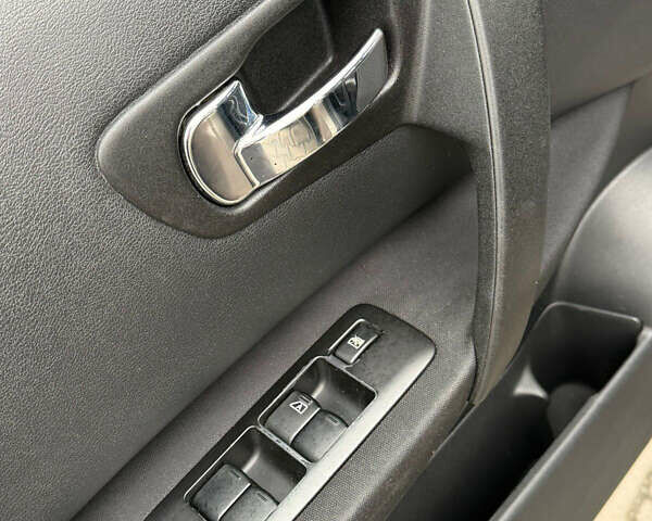 Бежевый Ниссан Кашкай, объемом двигателя 1.5 л и пробегом 190 тыс. км за 10499 $, фото 40 на Automoto.ua