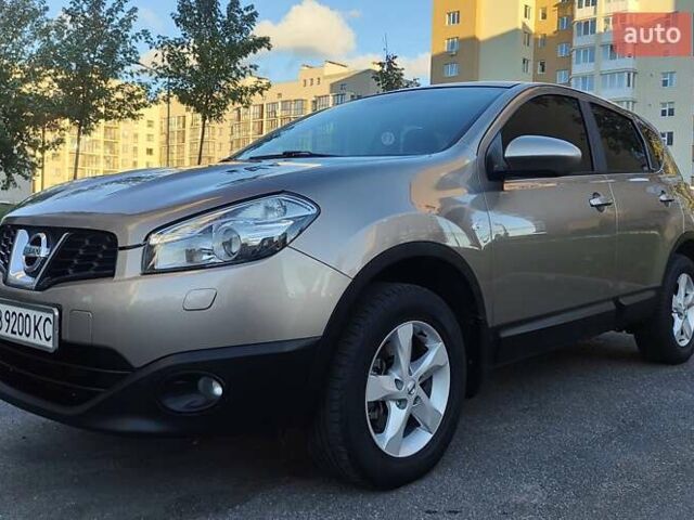 Бежевый Ниссан Кашкай, объемом двигателя 2 л и пробегом 163 тыс. км за 10800 $, фото 2 на Automoto.ua