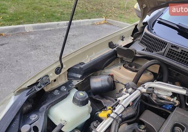 Бежевый Ниссан Кашкай, объемом двигателя 2 л и пробегом 163 тыс. км за 10800 $, фото 13 на Automoto.ua