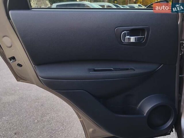 Бежевый Ниссан Кашкай, объемом двигателя 2 л и пробегом 163 тыс. км за 10800 $, фото 28 на Automoto.ua