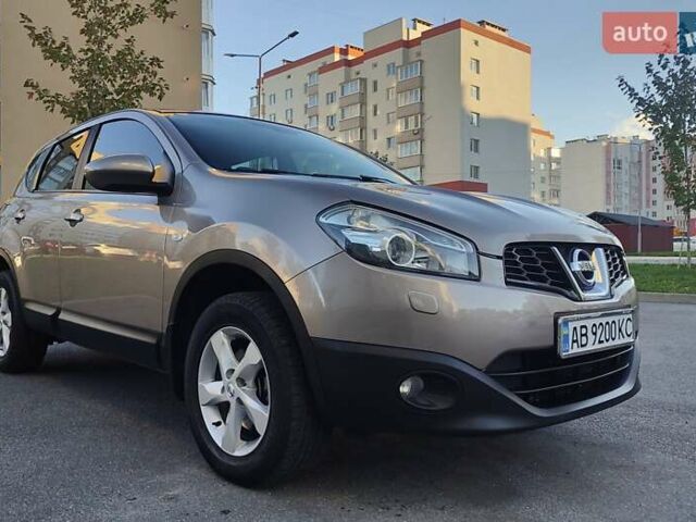 Бежевий Ніссан Кашкай, об'ємом двигуна 2 л та пробігом 161 тис. км за 10800 $, фото 4 на Automoto.ua