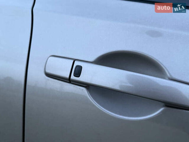 Бежевый Ниссан Кашкай, объемом двигателя 2 л и пробегом 236 тыс. км за 12900 $, фото 45 на Automoto.ua