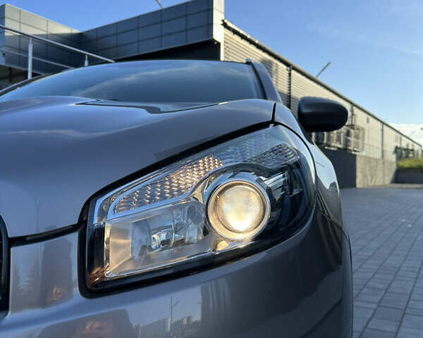 Бежевый Ниссан Кашкай, объемом двигателя 1.6 л и пробегом 190 тыс. км за 12500 $, фото 9 на Automoto.ua