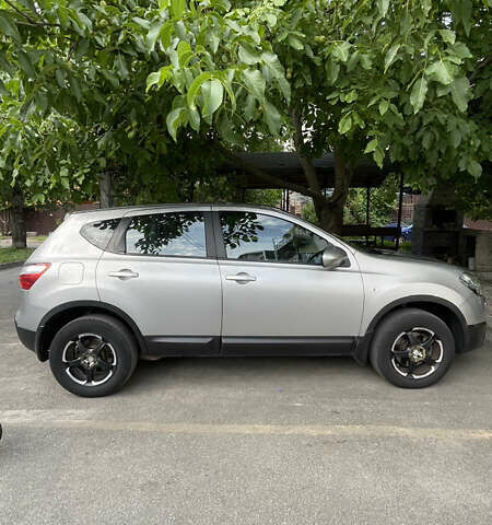 Бежевий Ніссан Кашкай, об'ємом двигуна 1.6 л та пробігом 120 тис. км за 10500 $, фото 4 на Automoto.ua