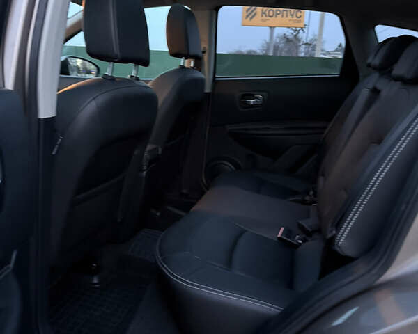 Бежевый Ниссан Кашкай, объемом двигателя 2 л и пробегом 236 тыс. км за 12900 $, фото 68 на Automoto.ua