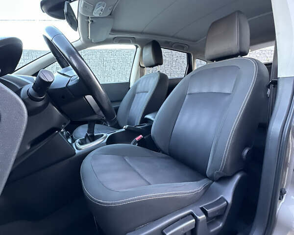 Бежевый Ниссан Кашкай, объемом двигателя 1.6 л и пробегом 190 тыс. км за 12500 $, фото 33 на Automoto.ua