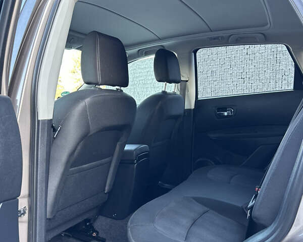 Бежевый Ниссан Кашкай, объемом двигателя 1.6 л и пробегом 190 тыс. км за 12500 $, фото 46 на Automoto.ua