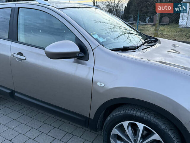 Бежевый Ниссан Кашкай, объемом двигателя 2 л и пробегом 236 тыс. км за 12900 $, фото 38 на Automoto.ua