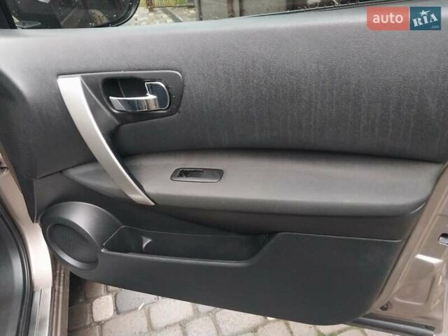 Бежевый Ниссан Кашкай, объемом двигателя 2 л и пробегом 167 тыс. км за 11600 $, фото 26 на Automoto.ua