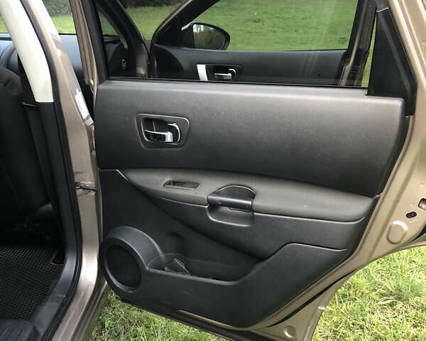 Ніссан Кашкай 2012 у Ужгороді на Automoto.ua Бежевий Ніссан Кашкай, об'ємом двигуна 2 л та пробігом 226 тис. км за 11950 $, фото 28 на Automoto.ua