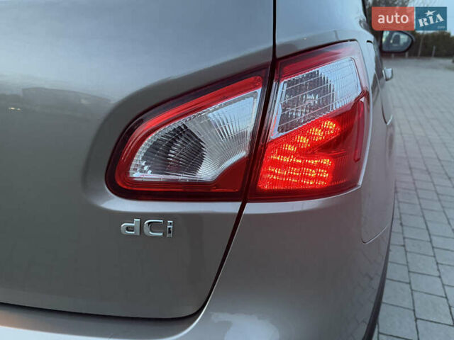 Бежевый Ниссан Кашкай, объемом двигателя 2 л и пробегом 236 тыс. км за 12900 $, фото 41 на Automoto.ua