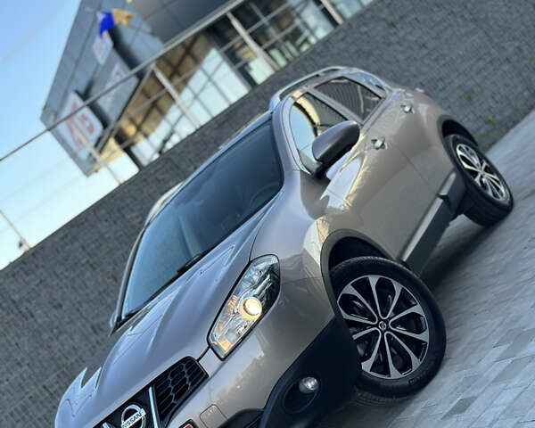 Бежевый Ниссан Кашкай, объемом двигателя 1.6 л и пробегом 190 тыс. км за 12500 $, фото 1 на Automoto.ua