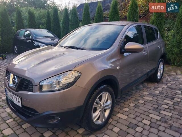 Бежевый Ниссан Кашкай, объемом двигателя 2 л и пробегом 167 тыс. км за 11600 $, фото 8 на Automoto.ua
