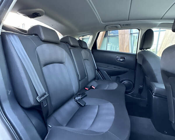 Бежевый Ниссан Кашкай, объемом двигателя 1.6 л и пробегом 190 тыс. км за 12500 $, фото 45 на Automoto.ua