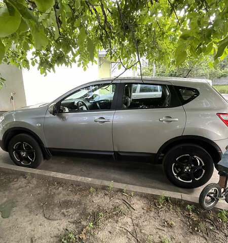 Бежевий Ніссан Кашкай, об'ємом двигуна 1.6 л та пробігом 120 тис. км за 10500 $, фото 3 на Automoto.ua