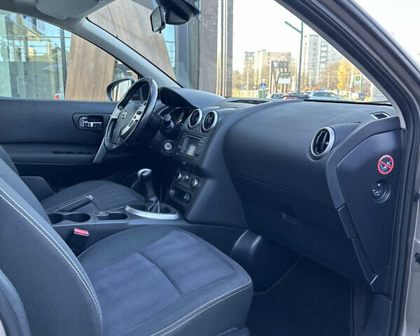 Бежевый Ниссан Кашкай, объемом двигателя 1.6 л и пробегом 190 тыс. км за 12500 $, фото 36 на Automoto.ua