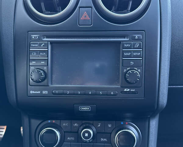 Бежевый Ниссан Кашкай, объемом двигателя 1.6 л и пробегом 190 тыс. км за 12500 $, фото 43 на Automoto.ua