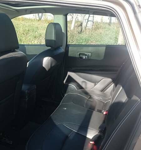 Бежевый Ниссан Кашкай, объемом двигателя 2 л и пробегом 107 тыс. км за 13500 $, фото 1 на Automoto.ua