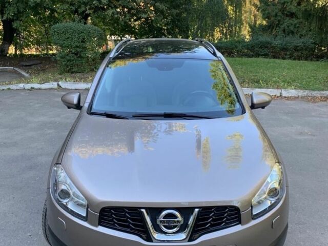 Бежевый Ниссан Кашкай, объемом двигателя 2 л и пробегом 175 тыс. км за 12000 $, фото 2 на Automoto.ua