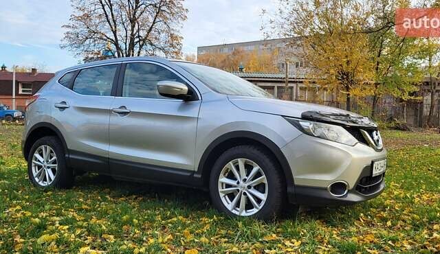 Бежевый Ниссан Кашкай, объемом двигателя 1.6 л и пробегом 200 тыс. км за 12850 $, фото 10 на Automoto.ua