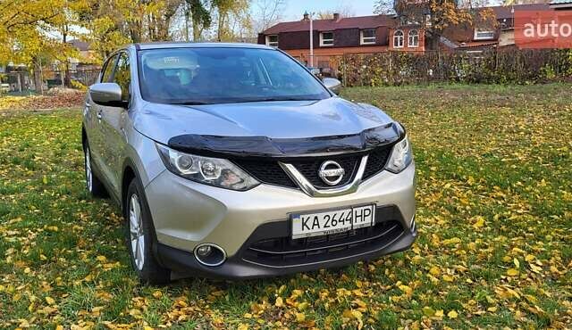 Бежевый Ниссан Кашкай, объемом двигателя 1.6 л и пробегом 200 тыс. км за 12850 $, фото 6 на Automoto.ua