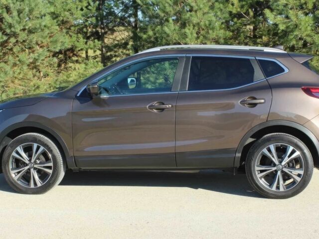 Бежевий Ніссан Кашкай, об'ємом двигуна 1.6 л та пробігом 56 тис. км за 10000 $, фото 3 на Automoto.ua