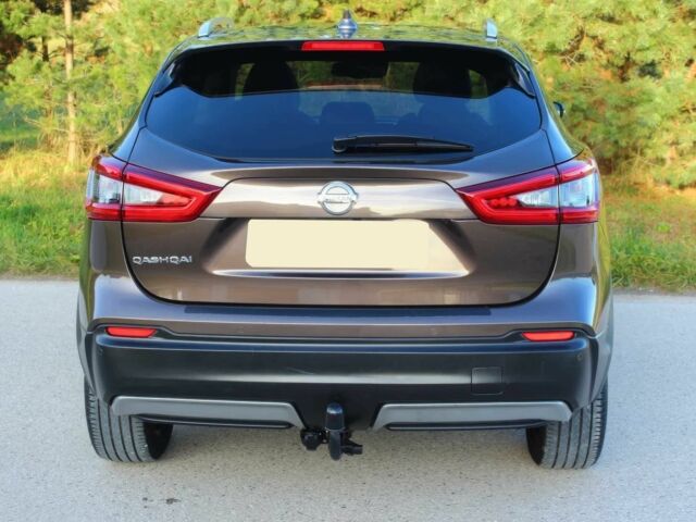 Бежевий Ніссан Кашкай, об'ємом двигуна 1.6 л та пробігом 56 тис. км за 10000 $, фото 5 на Automoto.ua