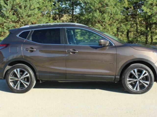 Бежевий Ніссан Кашкай, об'ємом двигуна 1.6 л та пробігом 56 тис. км за 10000 $, фото 7 на Automoto.ua