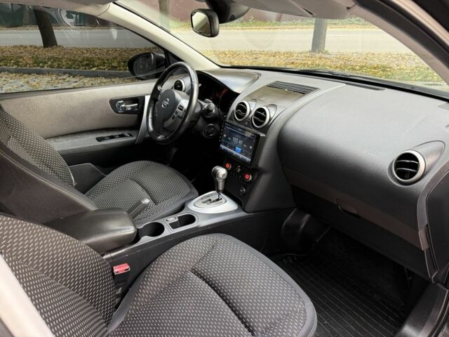 Черный Ниссан Кашкай, объемом двигателя 2 л и пробегом 320 тыс. км за 7000 $, фото 7 на Automoto.ua