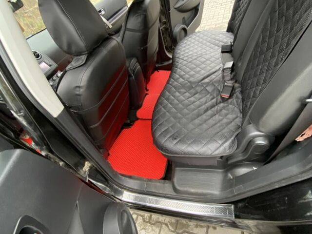 Черный Ниссан Кашкай, объемом двигателя 1.5 л и пробегом 257 тыс. км за 9900 $, фото 6 на Automoto.ua