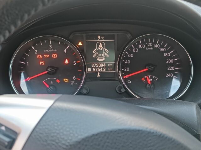 Черный Ниссан Кашкай, объемом двигателя 1.5 л и пробегом 275 тыс. км за 10800 $, фото 14 на Automoto.ua