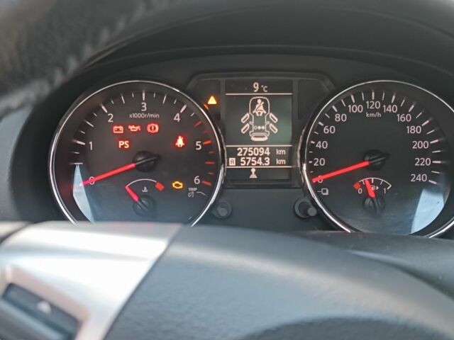 Черный Ниссан Кашкай, объемом двигателя 1.5 л и пробегом 275 тыс. км за 10800 $, фото 2 на Automoto.ua