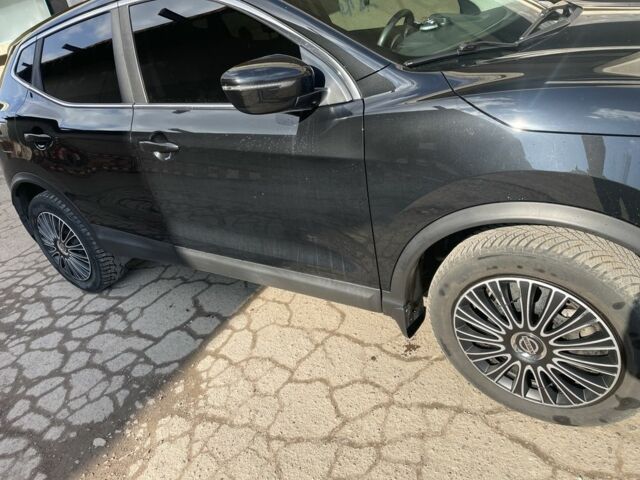 Черный Ниссан Кашкай, объемом двигателя 2 л и пробегом 235 тыс. км за 10500 $, фото 7 на Automoto.ua
