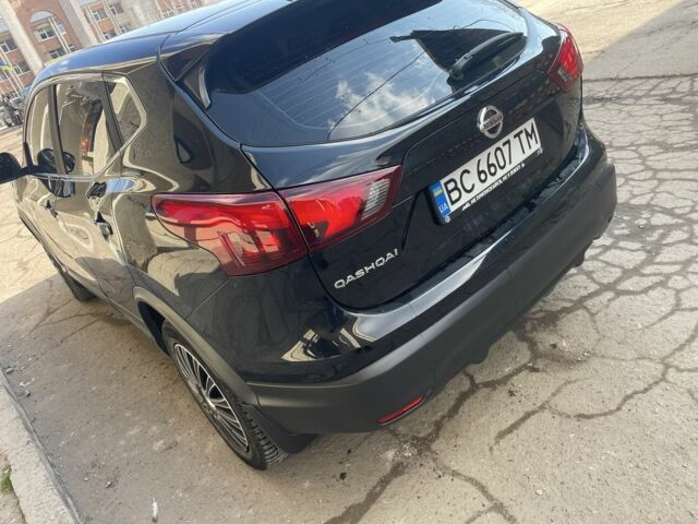 Черный Ниссан Кашкай, объемом двигателя 2 л и пробегом 235 тыс. км за 10500 $, фото 6 на Automoto.ua
