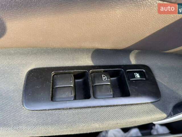 Ніссан Кашкай 2007 у Белой Церкве на Automoto.ua Чорний Ніссан Кашкай, об'ємом двигуна 2 л та пробігом 179 тис. км за 7850 $, фото 26 на Automoto.ua