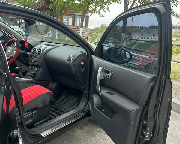 Черный Ниссан Кашкай, объемом двигателя 1.5 л и пробегом 200 тыс. км за 8100 $, фото 7 на Automoto.ua