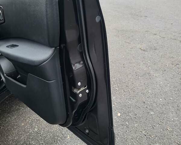 Черный Ниссан Кашкай, объемом двигателя 1.5 л и пробегом 239 тыс. км за 8900 $, фото 54 на Automoto.ua