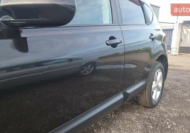 Черный Ниссан Кашкай, объемом двигателя 2 л и пробегом 187 тыс. км за 7500 $, фото 9 на Automoto.ua