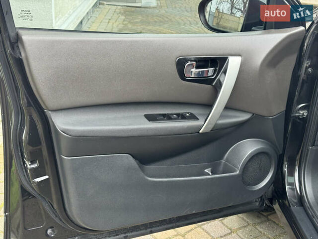 Черный Ниссан Кашкай, объемом двигателя 1.5 л и пробегом 231 тыс. км за 7900 $, фото 63 на Automoto.ua