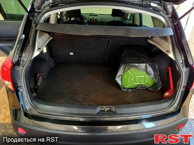 Черный Ниссан Кашкай, объемом двигателя 2 л и пробегом 143 тыс. км за 7000 $, фото 5 на Automoto.ua